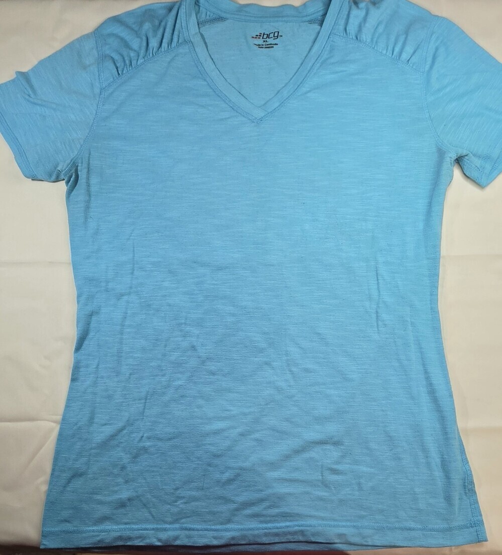 BCG woman's Blue V-Neck Short Sleeve Active T-Shirt Size XL RN 098223 Sku 0323